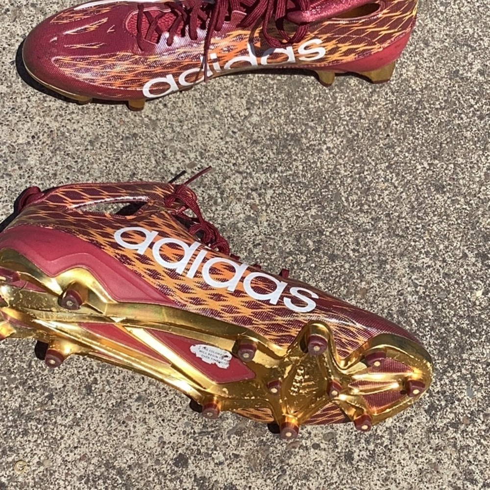 Adidas Men’s Maroon and Gold Athletic Cleats - Picture 4 of 4